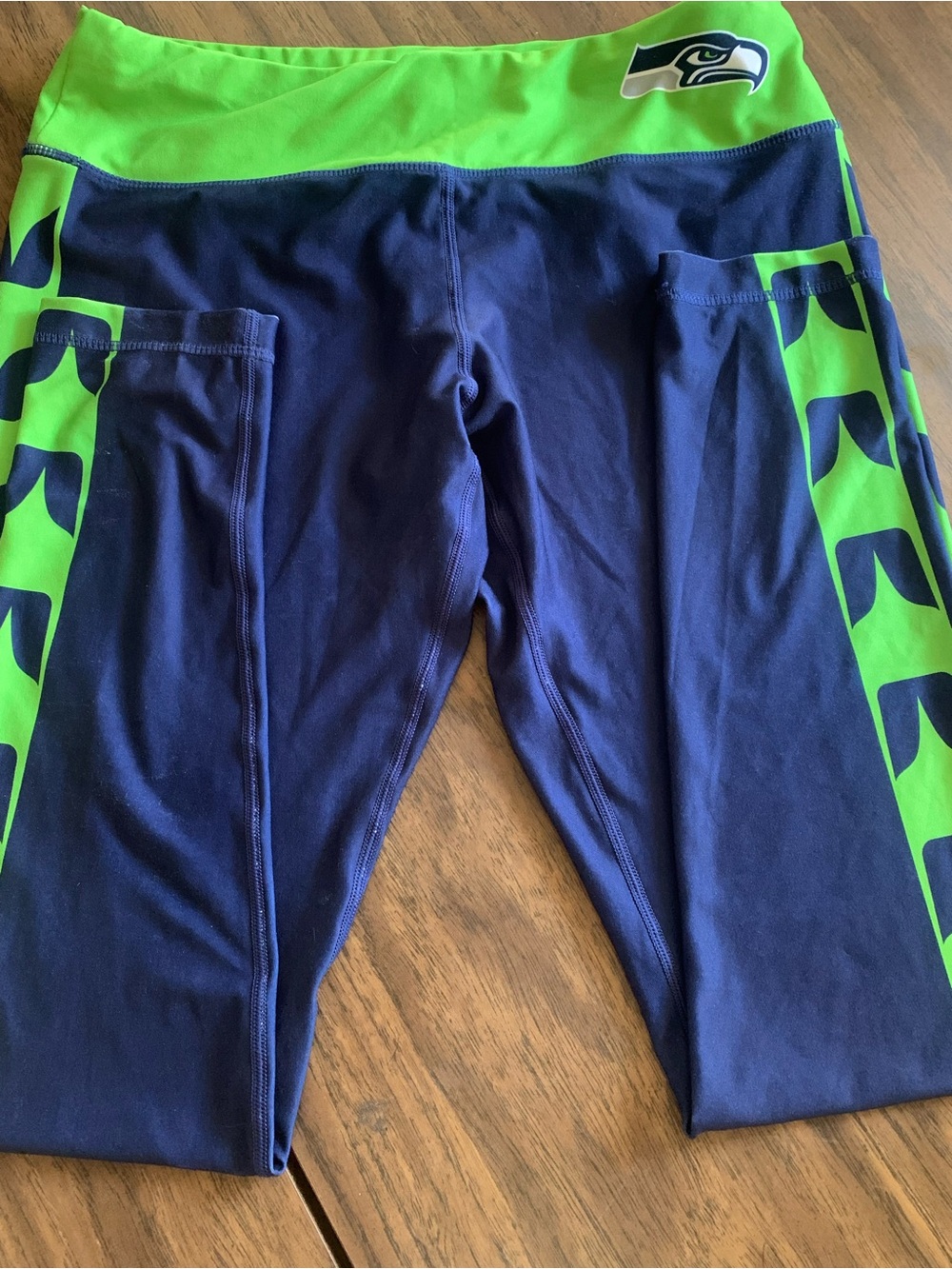 NFL Seattle Seahawks Navy and Neon Green Pocket Leggings